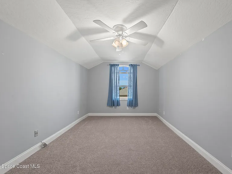 768 Harrier Ct — Photo 44