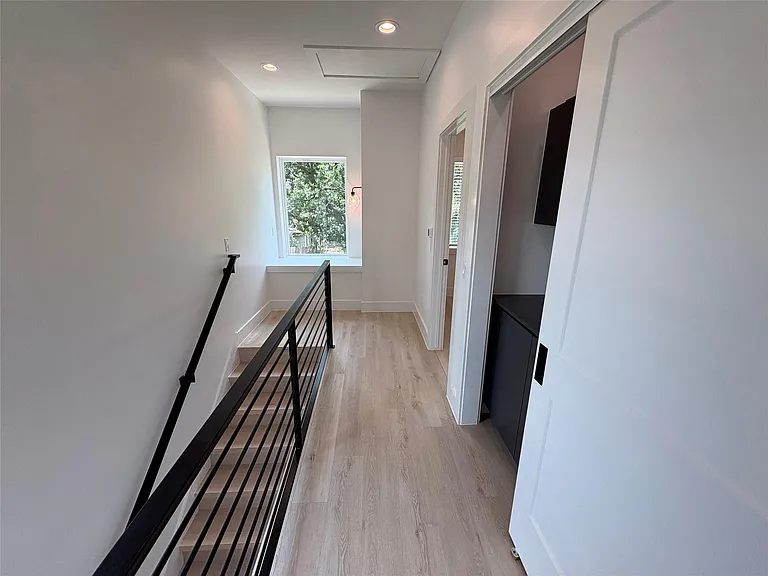 1800 Crown Dr #2 — Photo 8