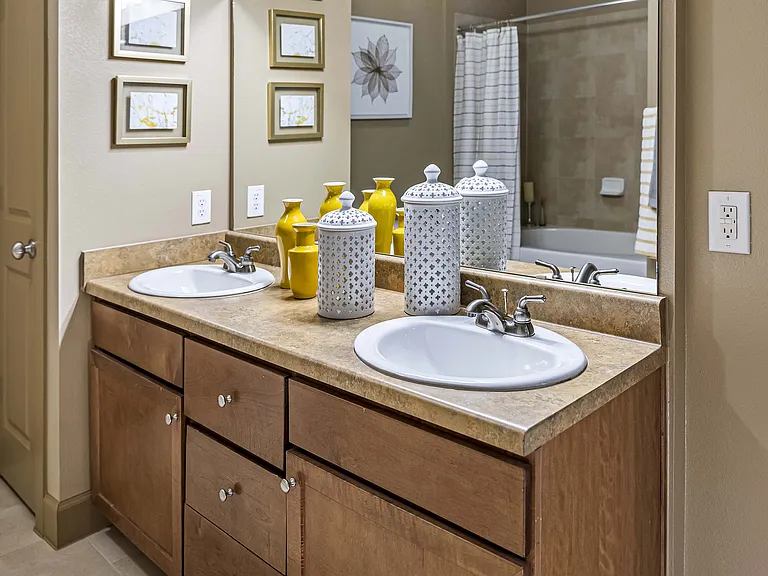 Palomino Apartments Homes — Photo 31