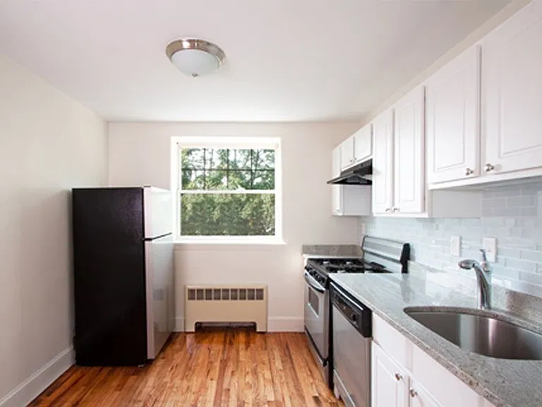 Clinton & Prospect Apartments — Photo 4