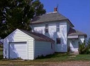 62460 275th St, Wells, MN 56097