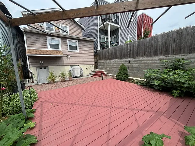 203 Zabriskie St #1 — Photo 18