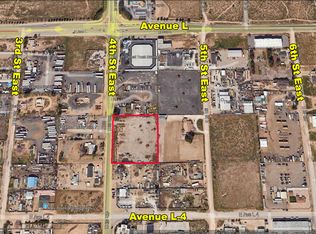 E 4th St, Lancaster, CA 93535