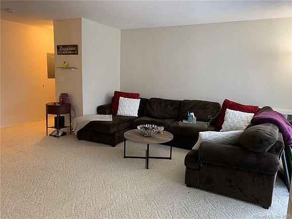 4th image of 61 Ameridge Dr Unit 61
