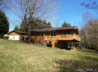 142 Secret Ln, Hendersonville, NC 28792