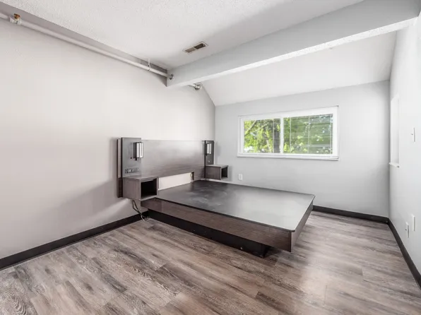 ReVi Columbus East, 2084 S Hamilton Rd #Da553e3a7, Columbus, OH 43232