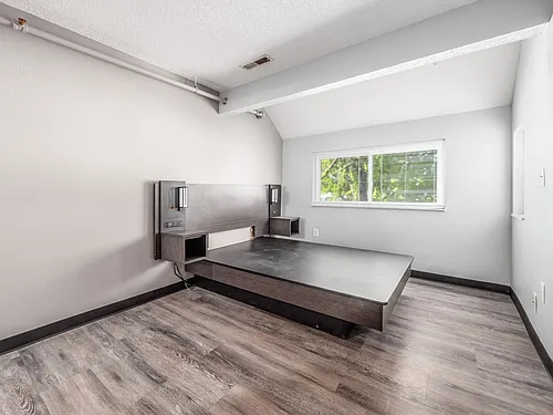 ReVi Columbus East Photo 1