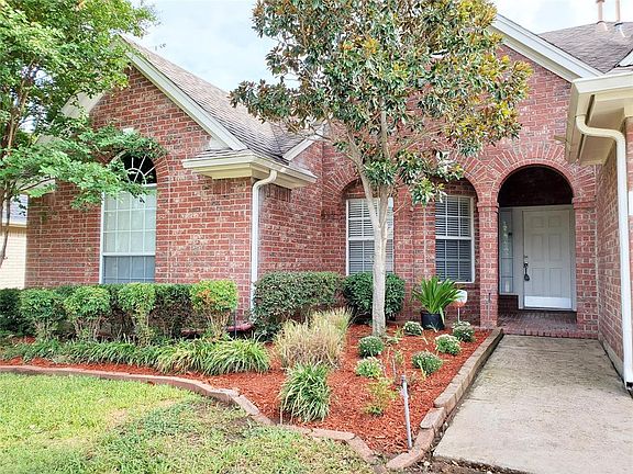 2nd image of 2857 Meade Dr