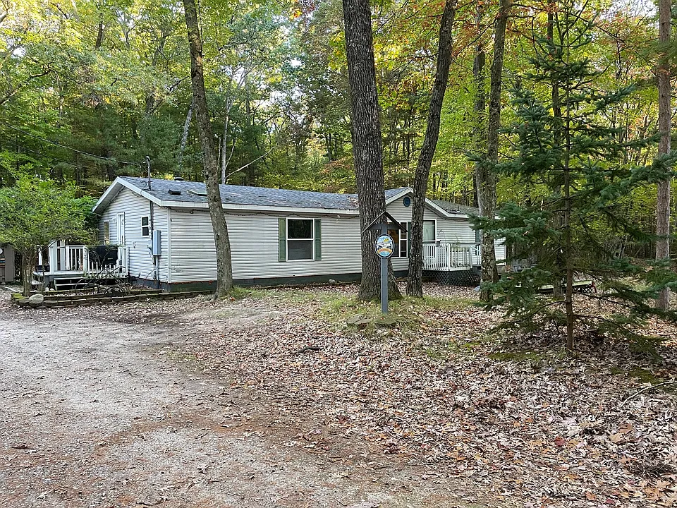 6586 Ridge Rd