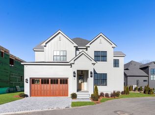 8 Common St #8, Waltham, MA 02451