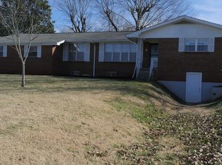 1613 Oak St, Loudon, TN 37774