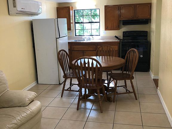 2nd image of 134 Roberts St #201