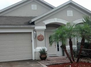 2054 Shelbourne Ct, Zephyrhills, FL 33543