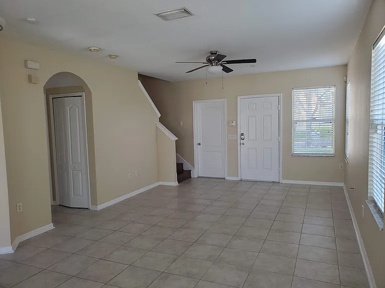12722 Evington Point Dr — Photo 2