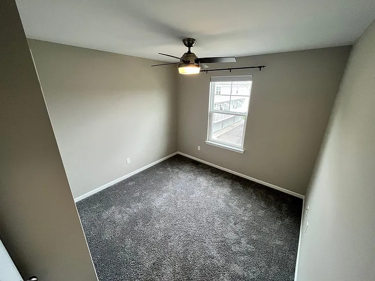 587 Parkside Way #18 — Photo 26