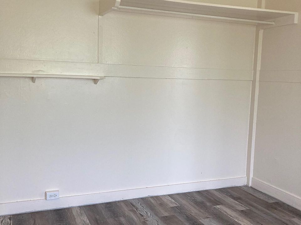 1st image of 318B Puna Ln #B