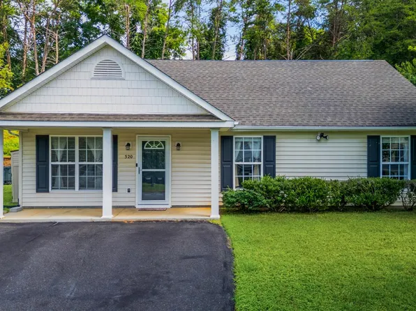 320 Blackhawke Dr, Lynchburg, VA 24502