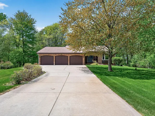 13558 Yancy St NE, Ham Lake, MN 55304