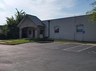 823 N Main St, Harrison, AR 72601