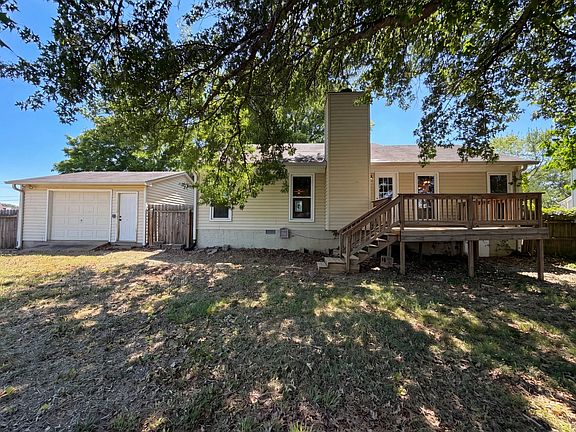 5th image of 1531 Stonehill Rd