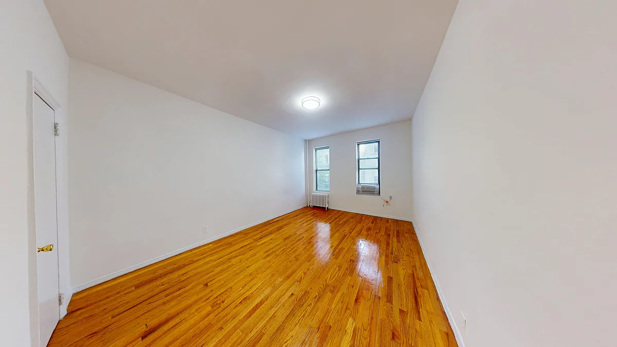 Building Photo - 313 E 93rd St #3C