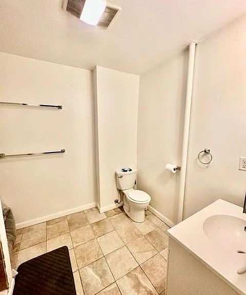 220 Hanover St #26 — Photo 8