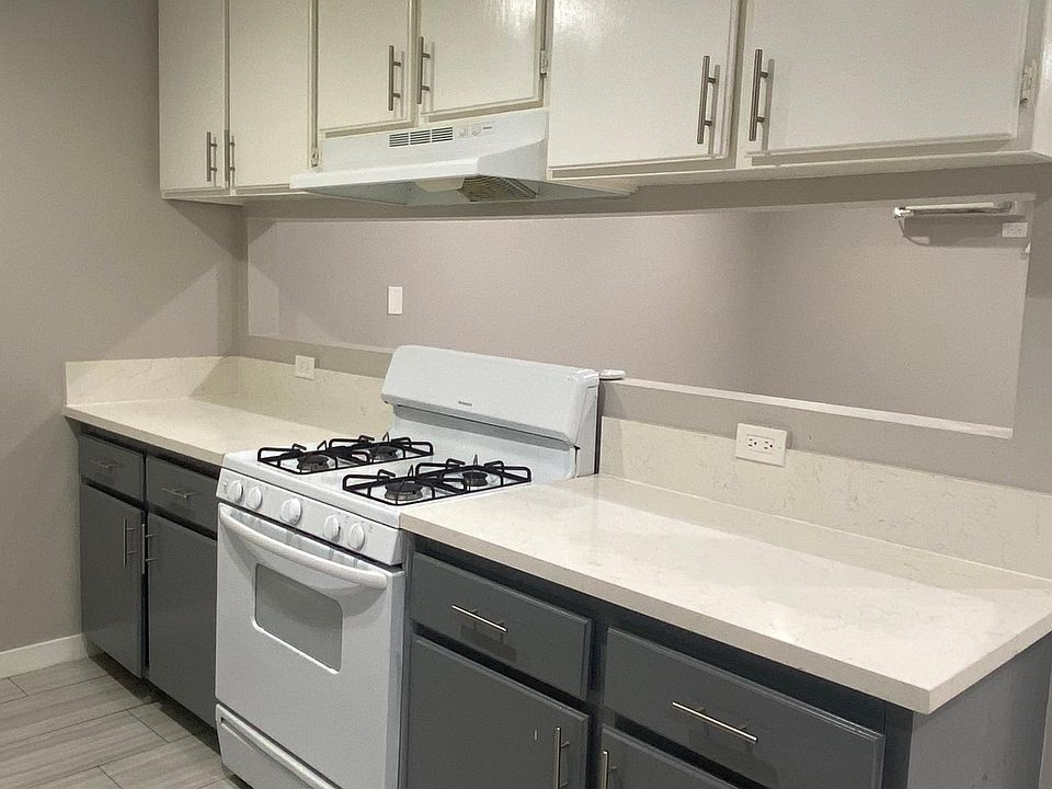 1st image of 5112 Oakland St #108