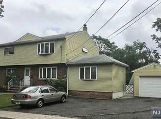 4 Stanchak Ct, Clifton, NJ 07014