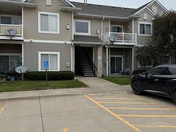 1320 SE Florence Dr #16U, Waukee, IA 50263