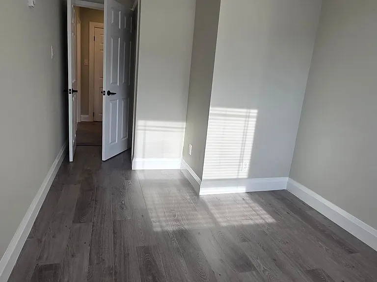793 Broadview Ave #1 — Photo 31