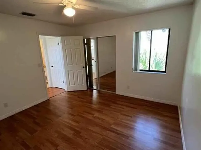 42 Saint Andrews Ct — Photo 8