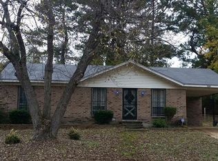 4585 Double Tree Rd, Memphis, TN 38109