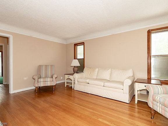 3rd image of 20200 Bonnie Bank Blvd