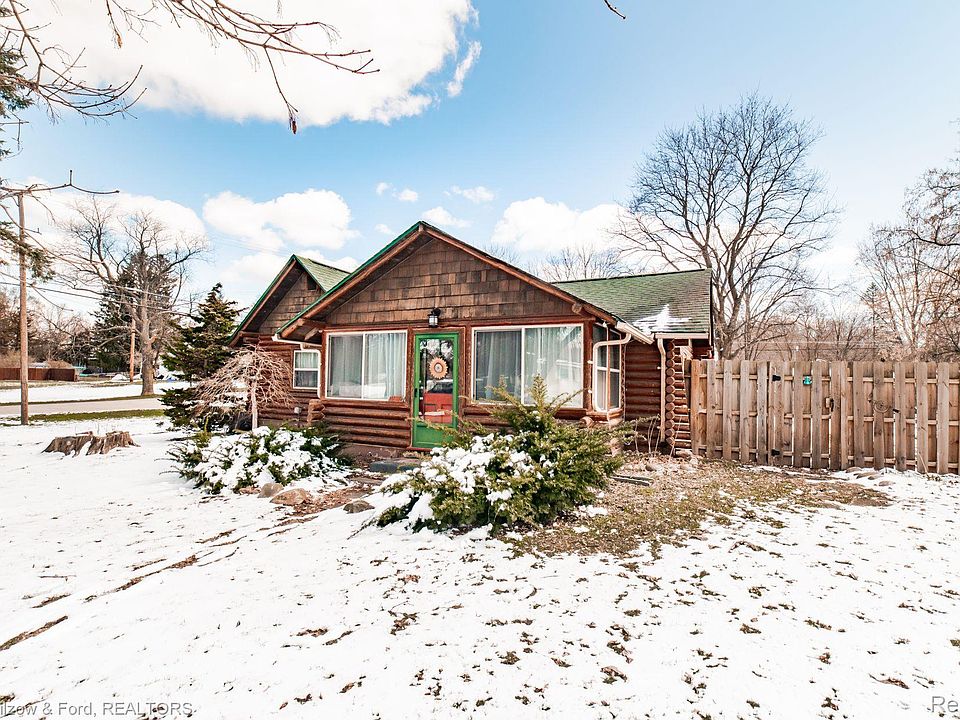 1st image of 4982 Lakeborn Dr