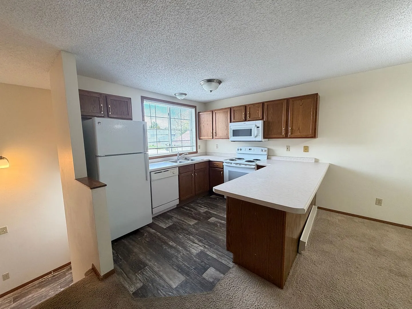 3 Bed Townhome in South Fargo — Photo 4