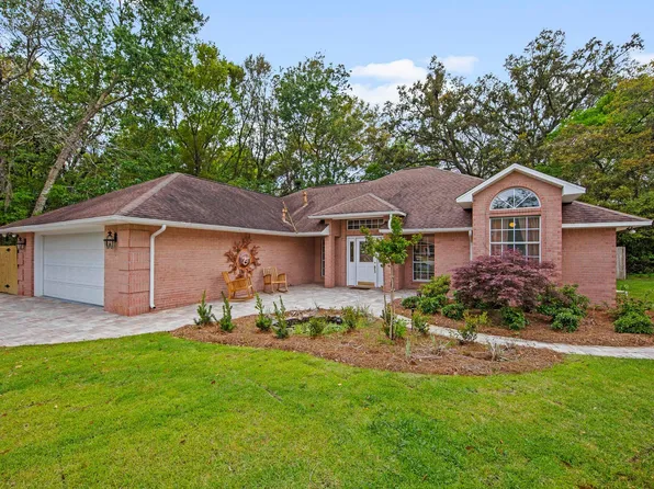 2822 Jack Nicklaus Way, Shalimar, FL 32579