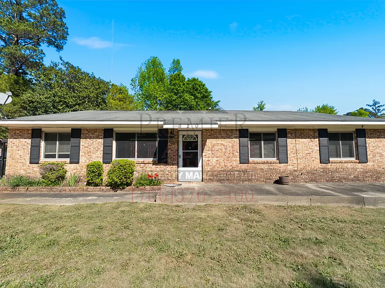 520 Asa Dr — Photo 2