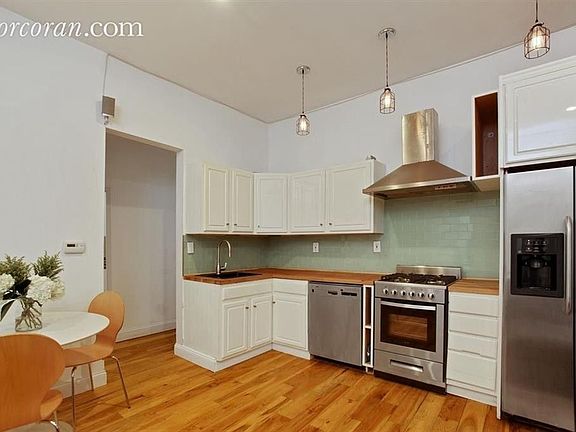 4th image of 607 Wales Ave