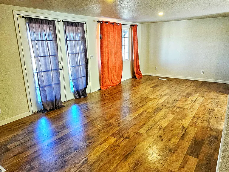 6823 Jacobs Rd — Photo 2