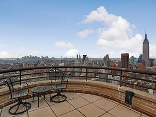 Rented by Corcoran | media 20