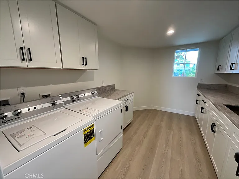 22 Byron Close — Photo 12