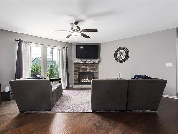 3rd image of 3493 NE 85th Ter