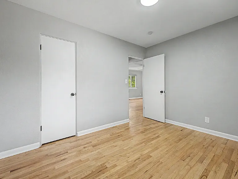2910 S Delaware St — Photo 11