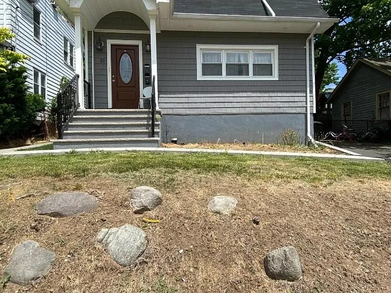 23 Walnut Ter — Photo 1
