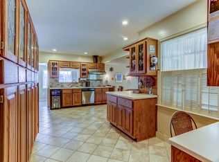 17 N Highland St, Memphis, TN 38111