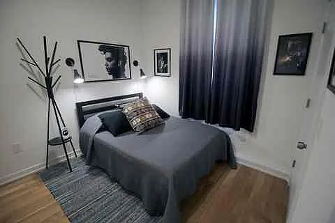 3 bed, 1100 sqft, $1,800 — Photo 2