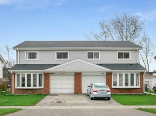 409 E Valley Ln, Arlington Heights, IL 60004