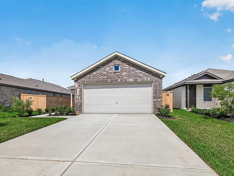16846 Spotted Oak Dr — Photo 33