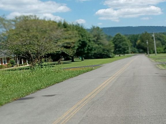 5th image of 529 Jones Dr