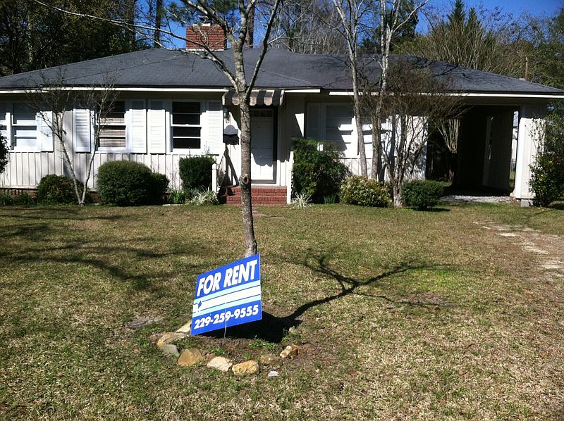 1st image of 112 E Cranford Ave